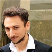 Insegnante aiuto compiti, laureato in materie scientifiche